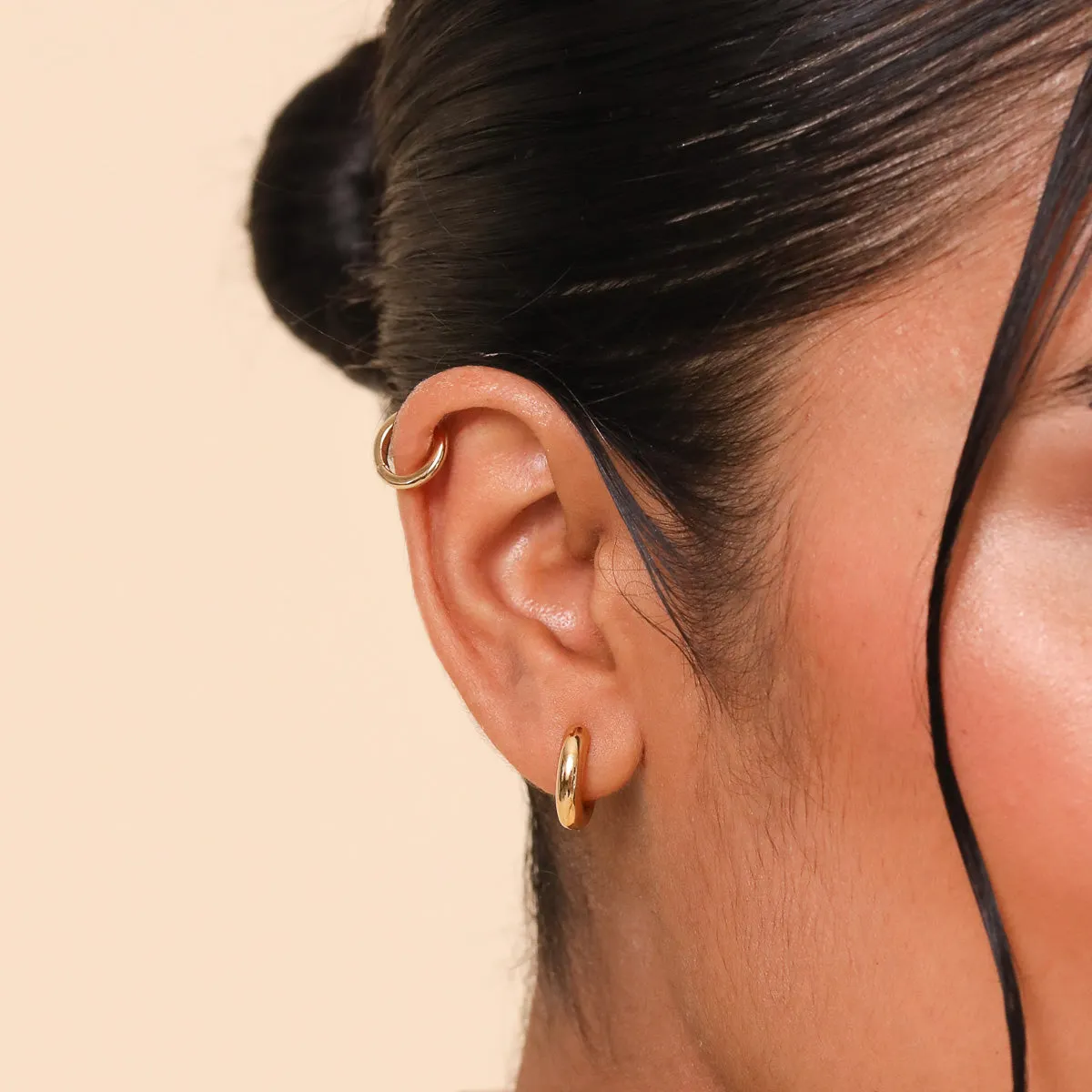 Bold Small Hoops in Gold