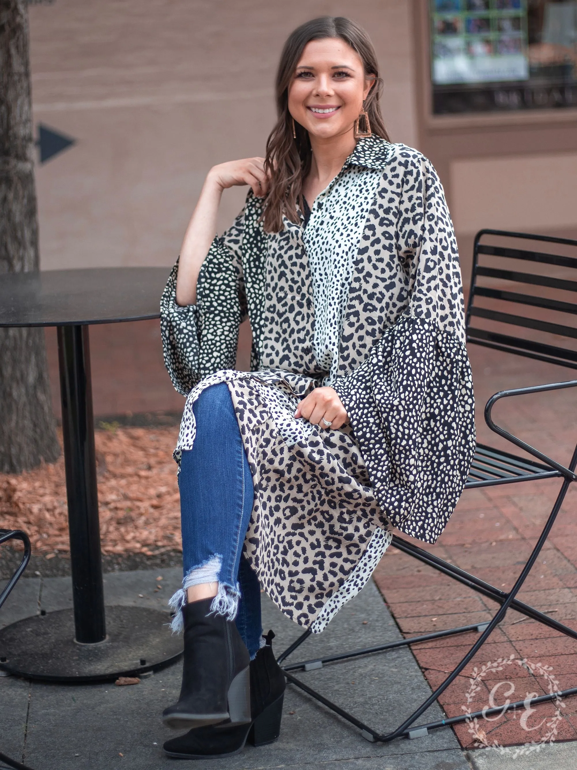 Country Colored Glasses Collared Dress with Buttons