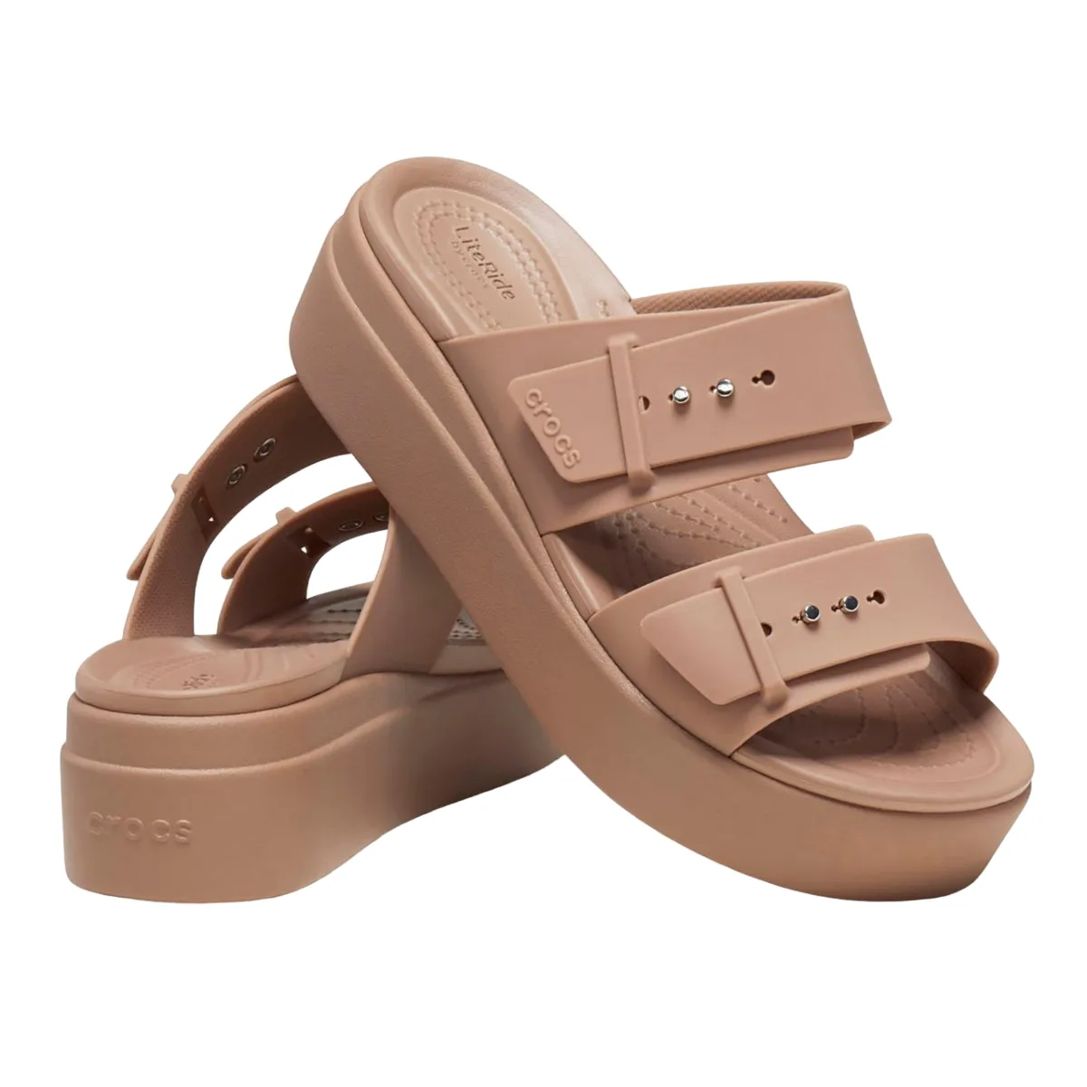 Crocs sandalo da donna con zeppa Brooklyn Buckle Low Wedge 207431-2Q9 latte