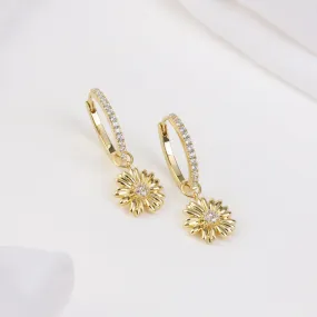 Daisy Gold Hoop Earrings