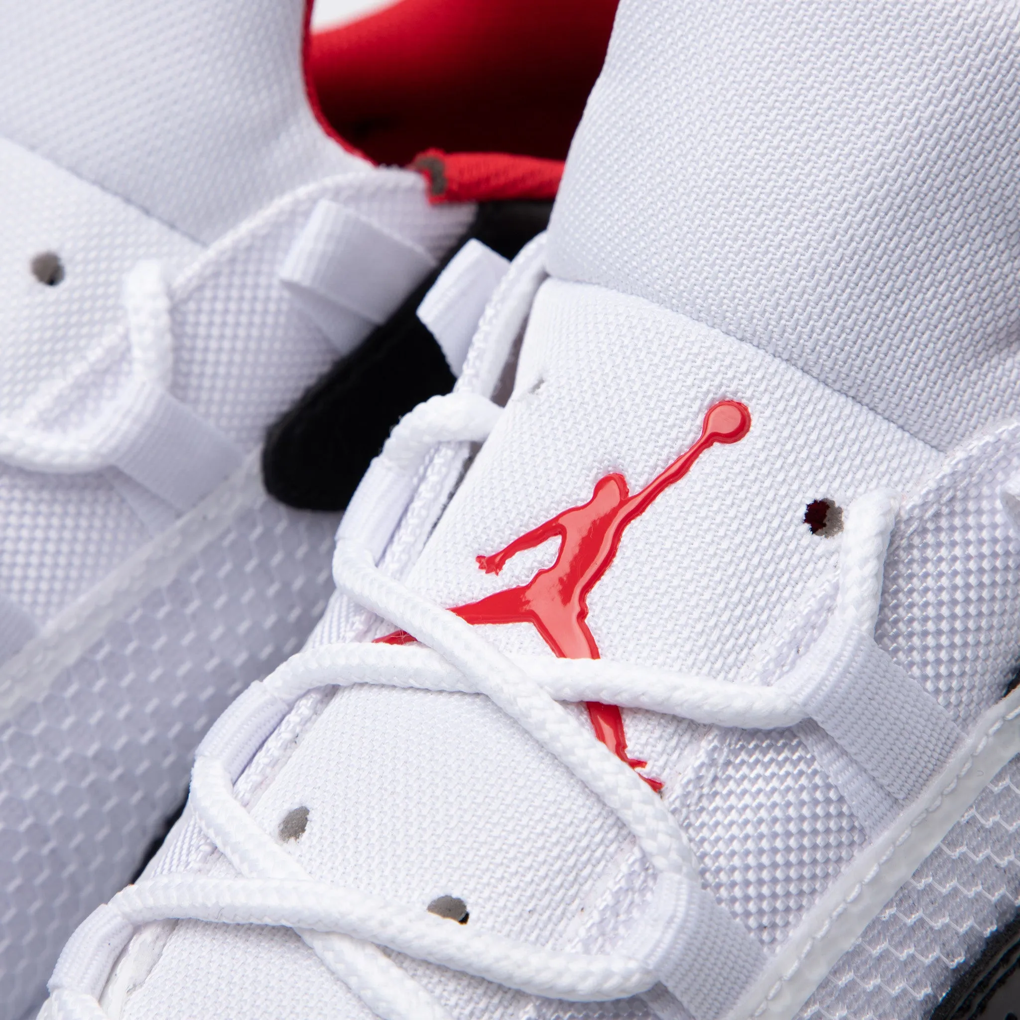 Jordan 11 CMFT Low White / University Red - Black