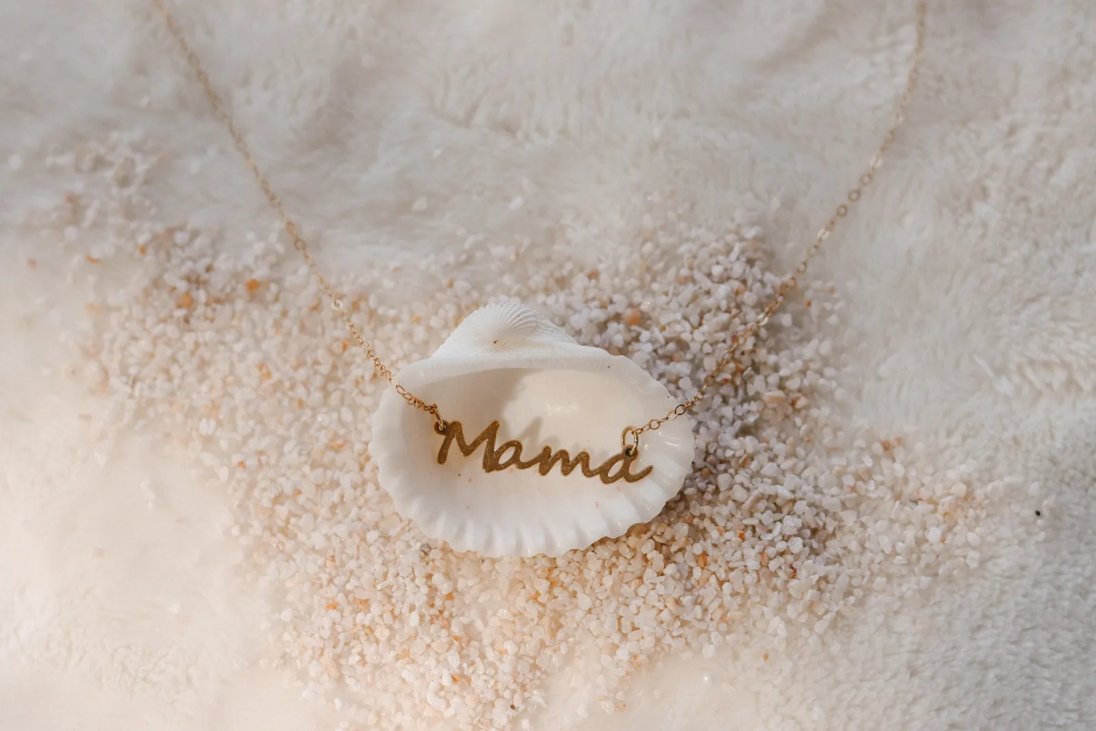 Mama Necklace