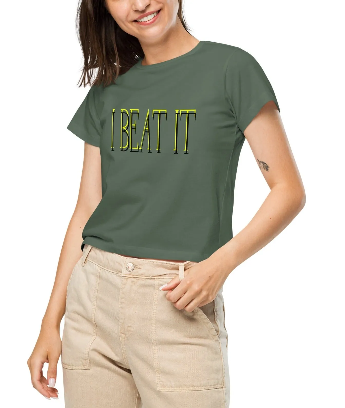 Pine Green Women’s high-waisted t-shirt-Embroidered "I Beat it" Print